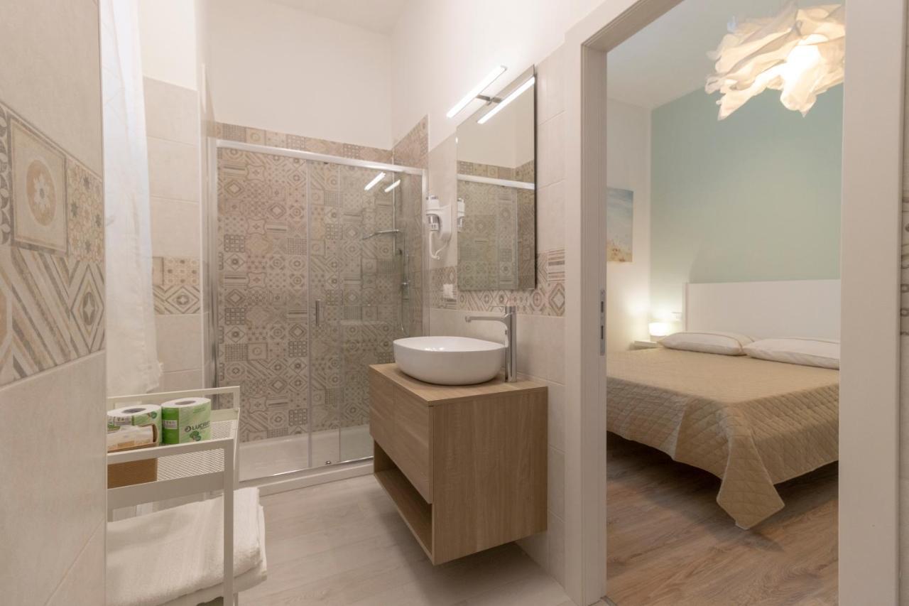 Vanda Rooms Termoli Bagian luar foto