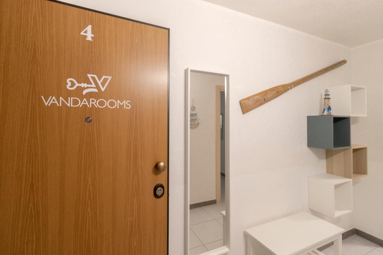 Vanda Rooms Termoli Bagian luar foto
